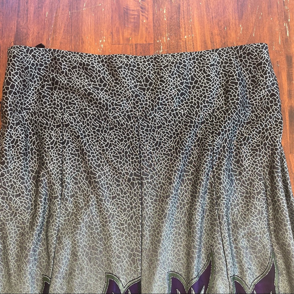 SOLD——ZASHI Floral Lace Long Skirt - Picture 4 of 11